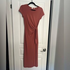 Aritzia - Wilfred Fortune dress
